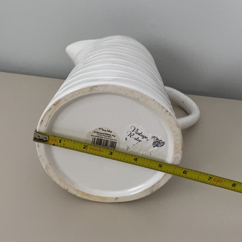Farmhouse ceramic white jug - Picture 5 of 5